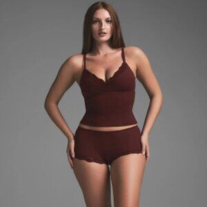 SKIMS Fits Everybody Lace Pushup Cami